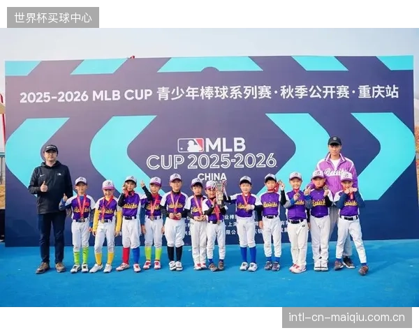 MLB确定于2026赛季正式引入自动好坏球挑战系统,此举将对比赛公平性和转播技术赞助商提出新的要求。 MLB确定于2026赛季正式引入自动好坏球挑战系统,此举将对比赛公平性和转播技术赞助商提出新的要求。