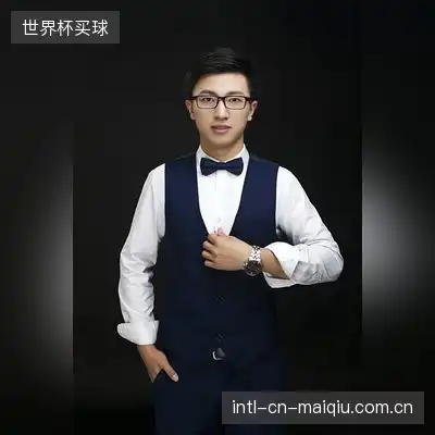 廖桦苑